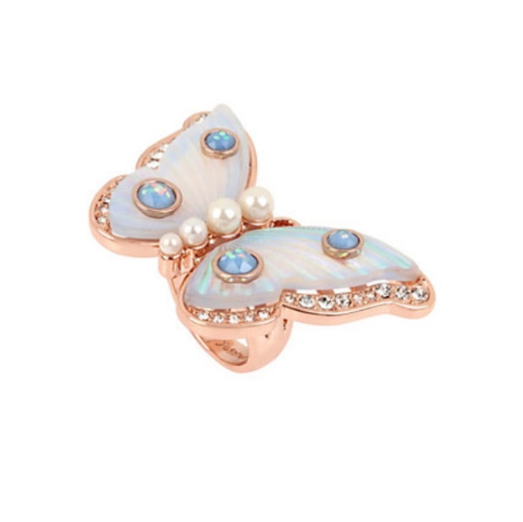 Betsey Johnson butterfly ring - Picture 2 of 2